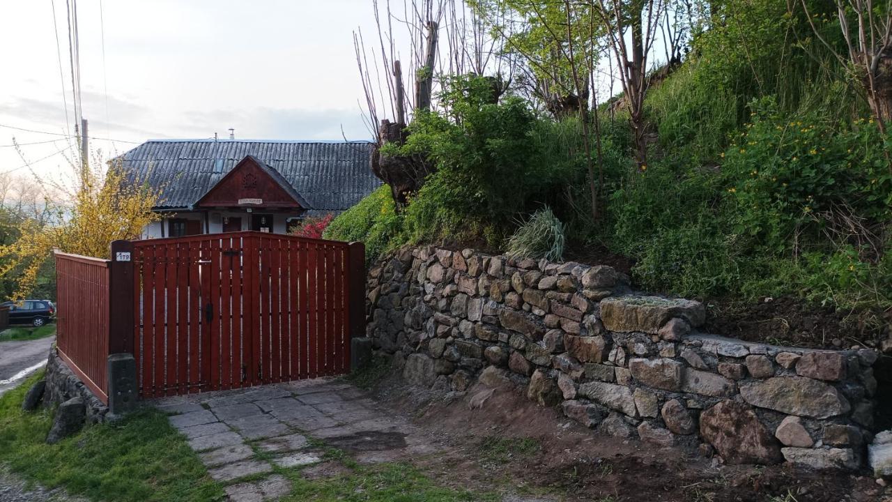 Villa Meselak Ocna de Sus Exterior foto